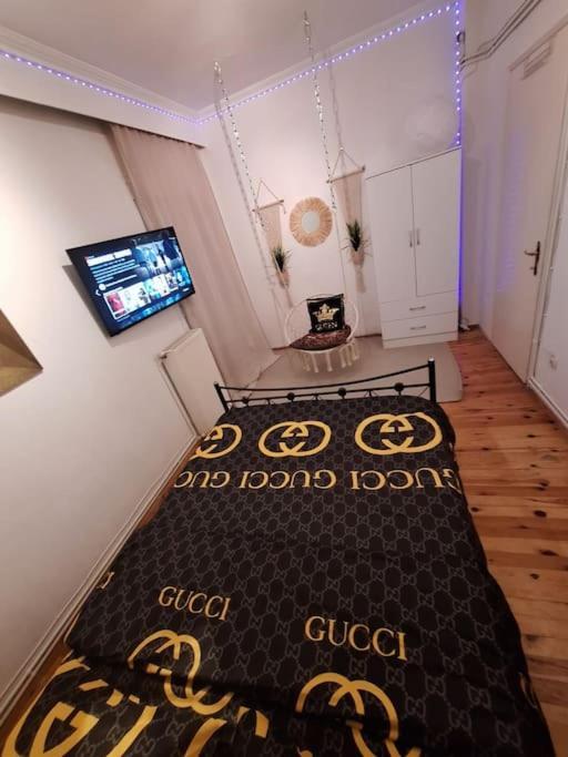 Queen Suites 60M2 塞萨洛尼基 外观 照片