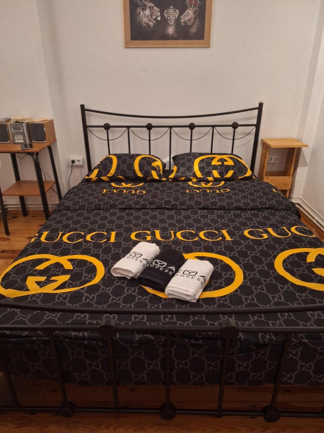Queen Suites 60M2 塞萨洛尼基 外观 照片